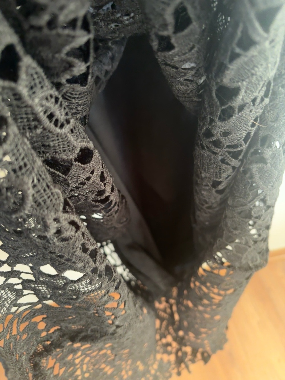 ASTR The Label Black Floral Lace Midi Dress Adjustable Fit Flare Cocktail Size M - Picture 5 of 6